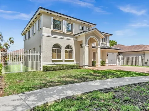 2864 SW 138th Path Miami FL 33175