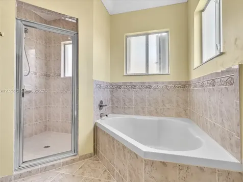 2864 SW 138th Path Miami FL 33175