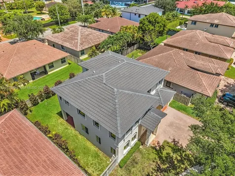 2864 SW 138th Path Miami FL 33175