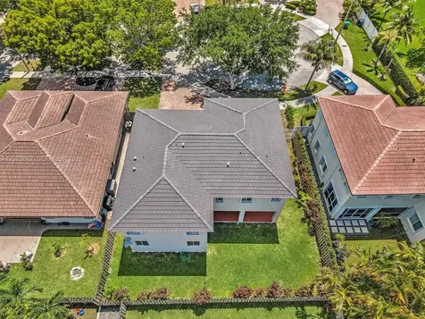 2864 SW 138th Path Miami FL 33175