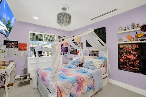 13023 SW 6th Street Miami FL 33184