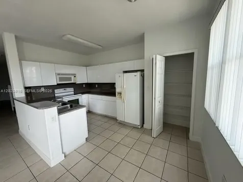 11419 NW 76th Terrace Doral FL 33178