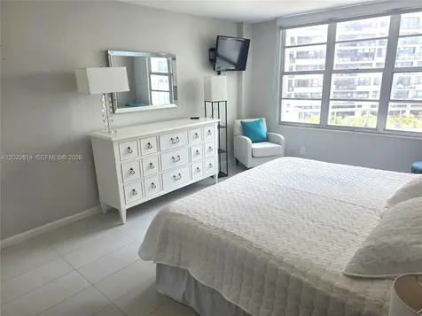 5161 Collins Avenue Miami Beach FL 33140