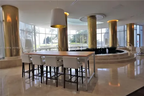 5161 Collins Avenue Miami Beach FL 33140