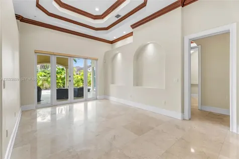 2665 NW 100th Avenue Doral FL 33172
