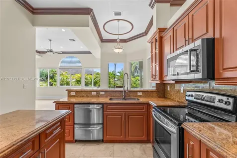 2665 NW 100th Avenue Doral FL 33172