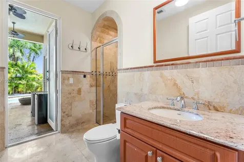2665 NW 100th Avenue Doral FL 33172