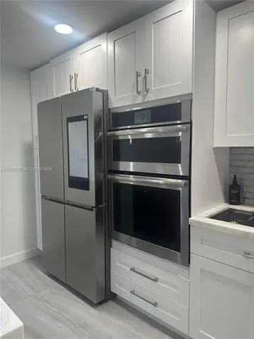 18041 Biscayne Boulevard Aventura FL 33160