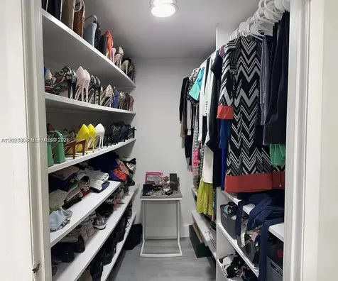18041 Biscayne Boulevard Aventura FL 33160