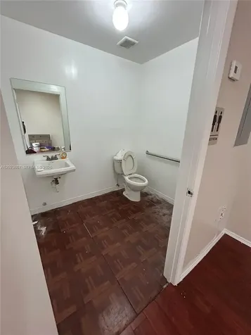 5580 W 16th Avenue Hialeah FL 33012