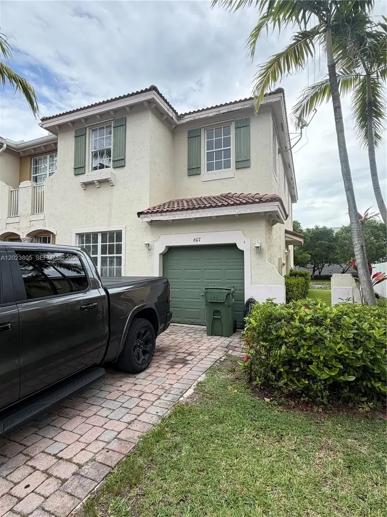 607 NE 21st Terrace Homestead FL 33033