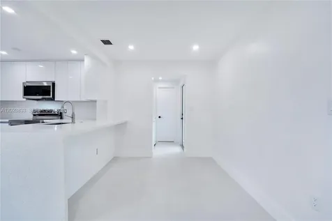 6566 SW 35th Street Miami FL 33155