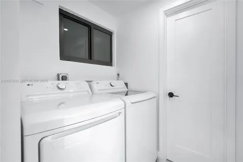 6566 SW 35th Street Miami FL 33155