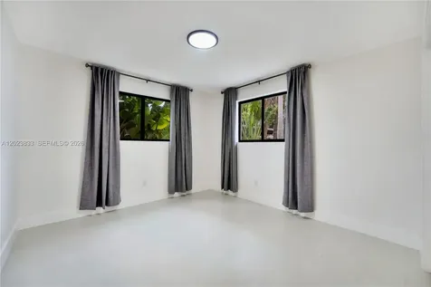 6566 SW 35th Street Miami FL 33155