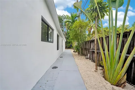 6566 SW 35th Street Miami FL 33155