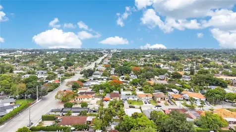 6566 SW 35th Street Miami FL 33155