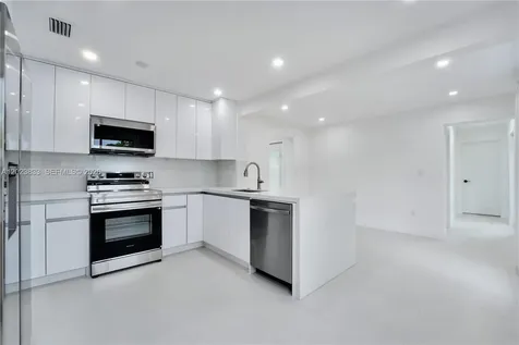 6566 SW 35th Street Miami FL 33155