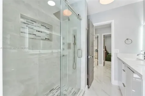 6241 SW 16th Street Plantation FL 33317