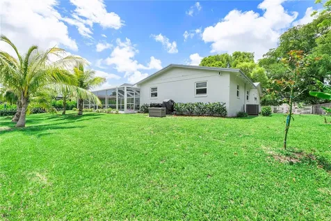 6241 SW 16th Street Plantation FL 33317