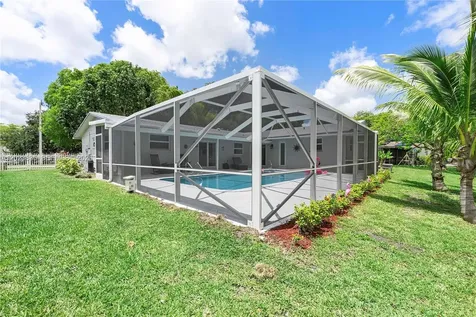 6241 SW 16th Street Plantation FL 33317