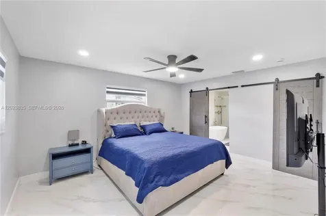 6241 SW 16th Street Plantation FL 33317