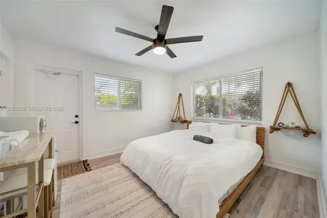 1790 NE 160th Street North Miami Beach FL 33162