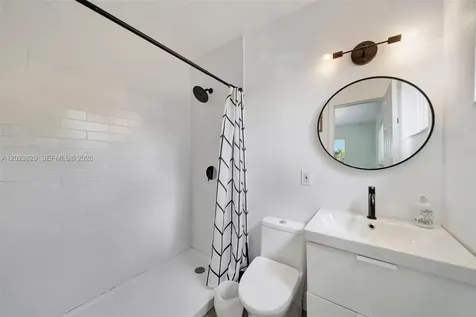 1790 NE 160th Street North Miami Beach FL 33162