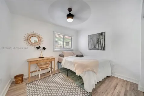 1790 NE 160th Street North Miami Beach FL 33162