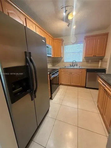 5080 SW 64th Avenue Davie FL 33314