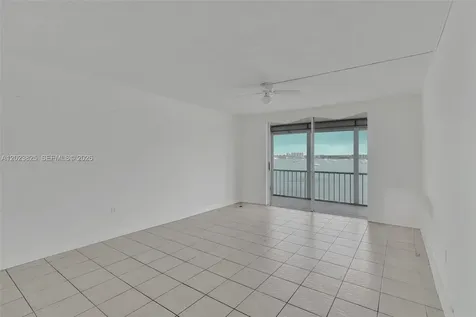 2980 Point East Drive Aventura FL 33160