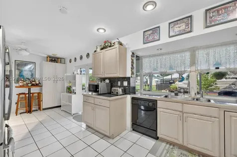 18543 SW 91st Avenue Cutler Bay FL 33157