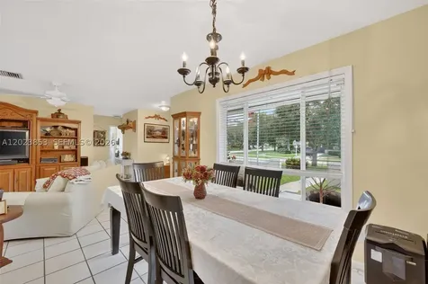 18543 SW 91st Avenue Cutler Bay FL 33157