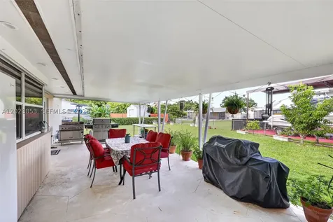 18543 SW 91st Avenue Cutler Bay FL 33157