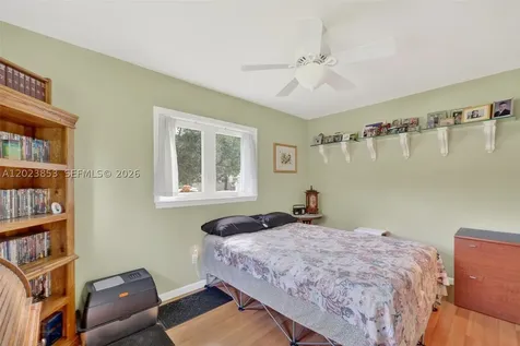 18543 SW 91st Avenue Cutler Bay FL 33157