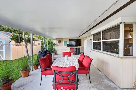 18543 SW 91st Avenue Cutler Bay FL 33157