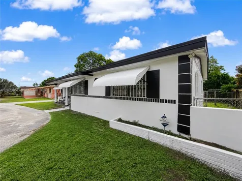 18805 NW 19th Court Miami Gardens FL 33056