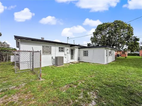 18805 NW 19th Court Miami Gardens FL 33056
