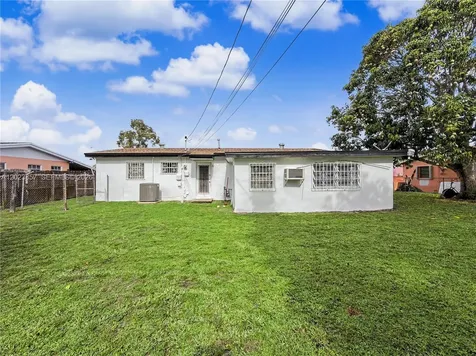 18805 NW 19th Court Miami Gardens FL 33056