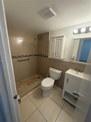 750 NW 43rd Avenue Miami FL 33126