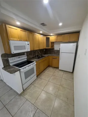 750 NW 43rd Avenue Miami FL 33126