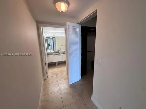 41 SE 5th Street Miami FL 33131