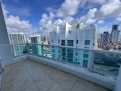 41 SE 5th Street Miami FL 33131