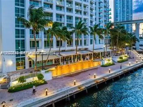 41 SE 5th Street Miami FL 33131