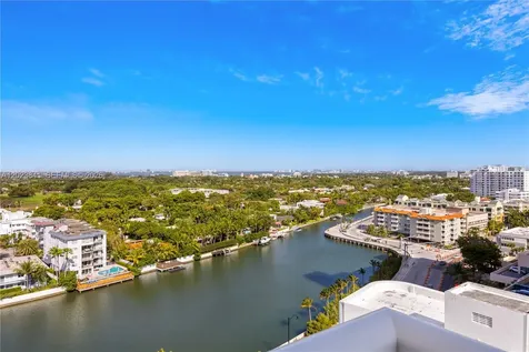 2457 Collins Avenue Miami Beach FL 33140