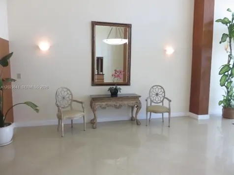 2457 Collins Avenue Miami Beach FL 33140