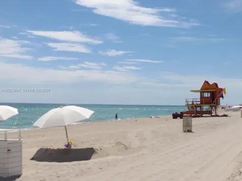 2457 Collins Avenue Miami Beach FL 33140