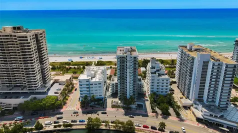 2457 Collins Avenue Miami Beach FL 33140