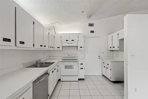 15332 SW 57th Street Miami FL 33193