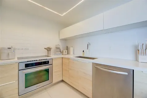 17500 N Bay Road Sunny Isles Beach FL 33160