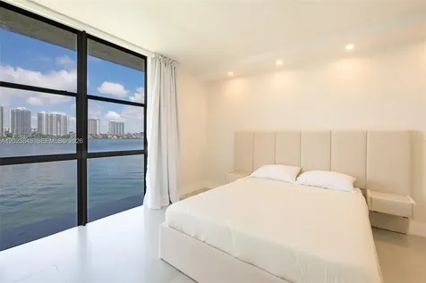 17500 N Bay Road Sunny Isles Beach FL 33160